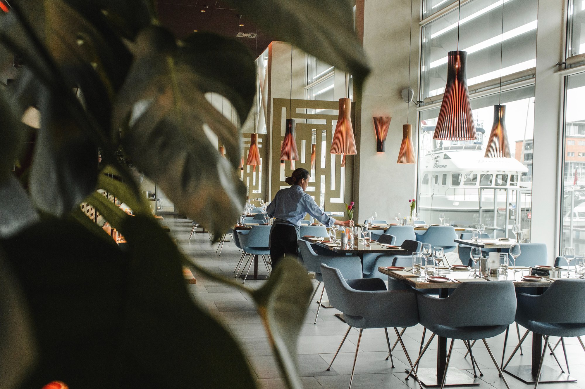 louis-hansel-wVoP_Q2Bg_A-unsplash FULL louis-hansel-wVoP_Q2Bg_A-unsplash FULL